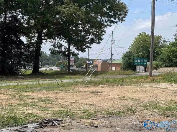 117-121 E Grand Avenue, Rainbow City, AL 35906