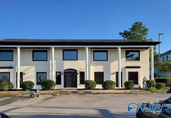 3125 University Drive NW #D, Huntsville, AL 35816