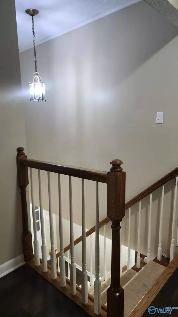 Muscle Shoals, AL 35661,100 Hickory Drive