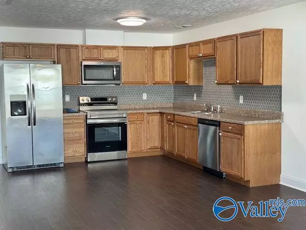 Athens, AL 35613,23410 Miss Leslie Way