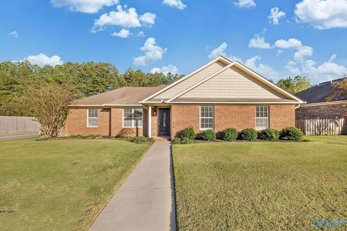 Hartselle, AL 35640,2614 NW Park Avenue