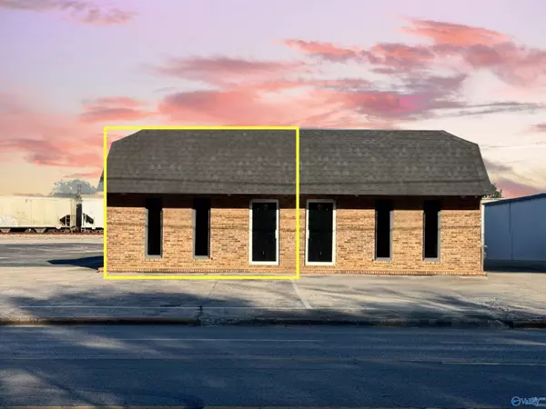 1402 Central Parkway #B, Decatur, AL 35601