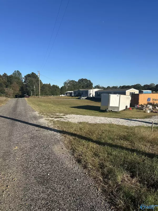 Anderson, AL 35610,7066 Vivians Road