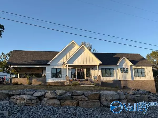 Guntersville, AL 35976,240 Tara Road