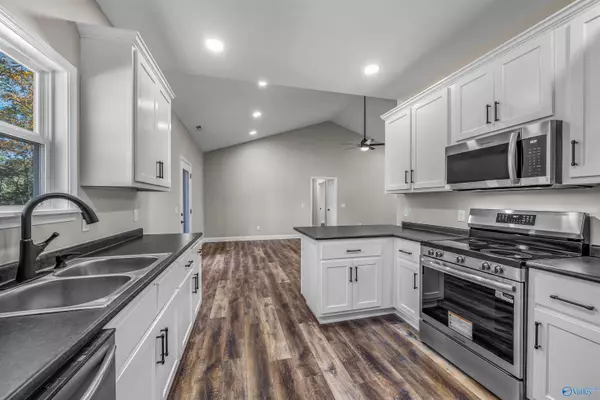 Henagar, AL 35978,1398 Junie Gilbert Road