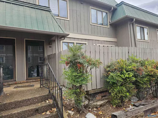 Huntsville, AL 35802,2225 Golf Road SW #202