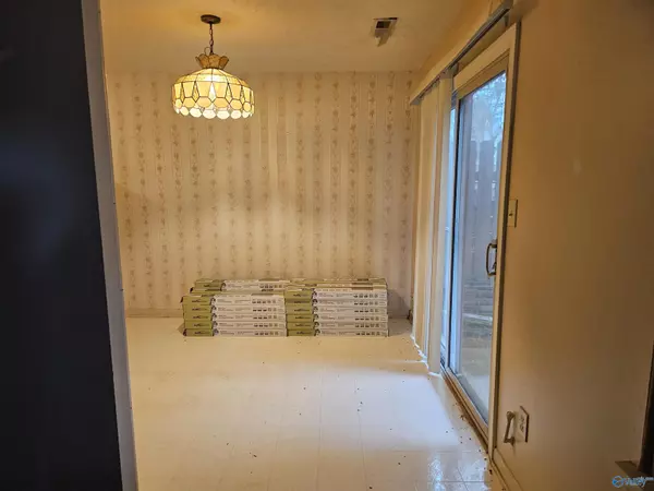 Huntsville, AL 35802,2225 SW Golf Road #504