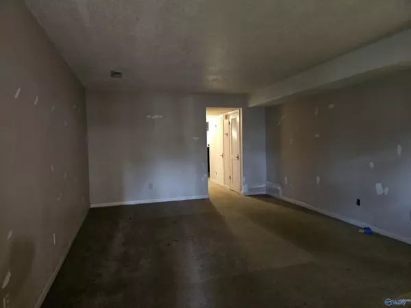 Huntsville, AL 35802,2225 SW Golf Road #504