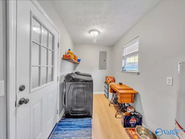 Cullman, AL 35055,120 County Road 738