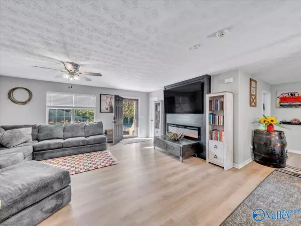 120 County Road 738, Cullman, AL 35055