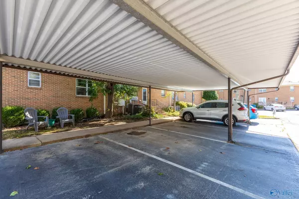 Huntsville, AL 35802,8203 Willowbrook Circle SE #C