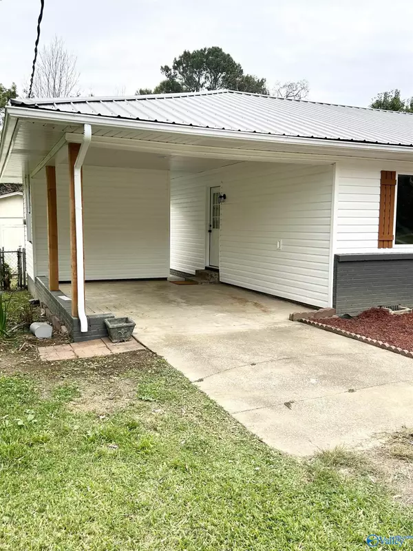 Gadsden, AL 35901,1907 Ewing Avenue