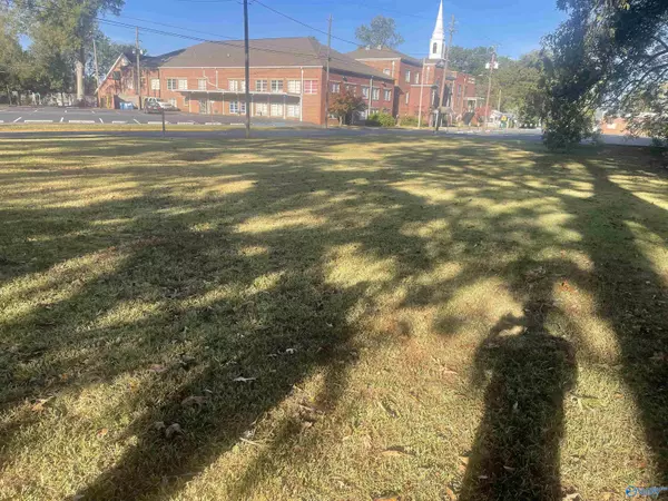 Gadsden, AL 35903,304 7th Street