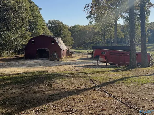 Rainbow City, AL 35906,1676 Pleasant Valley Road