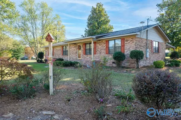 Rainsville, AL 35986,2844 Rainbow Avenue N