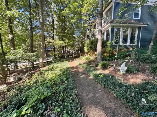 Huntsville, AL 35811,2427 Bald Ridge Drive NE