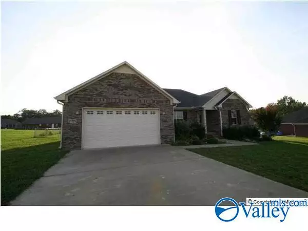 27797 Gretta Circle, Ardmore, AL 35739