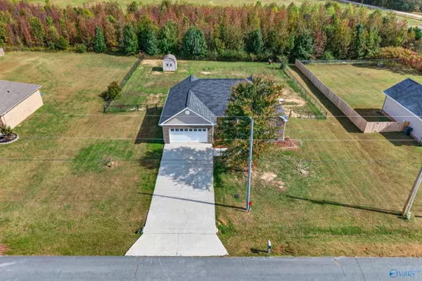 Toney, AL 35773,131 Water Tank Road