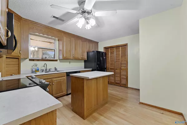 Huntsville, AL 35806,307 Harolds Drive NW