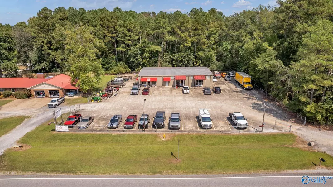 9639 Highway 431 South, Owens Cross Roads, AL 35763