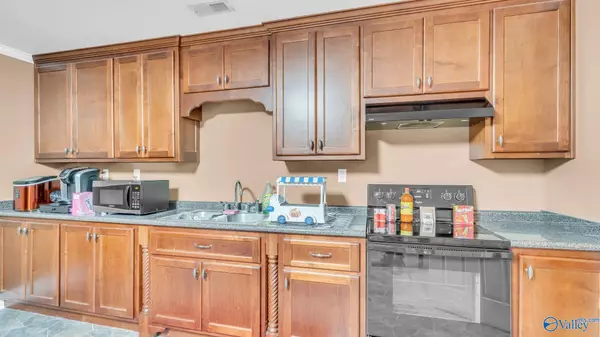 Owens Cross Roads, AL 35763,9639 Highway 431 South