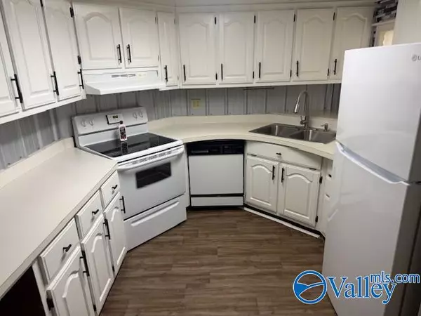 Henagar, AL 35978,157 Liberty Road