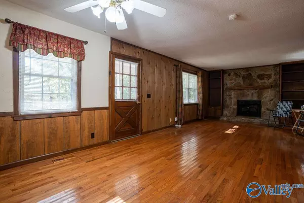 Fort Payne, AL 35967,4202A Gault Avenue S