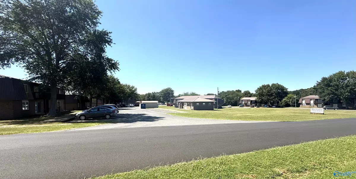 Albertville, AL 35950,113 Cahill Road