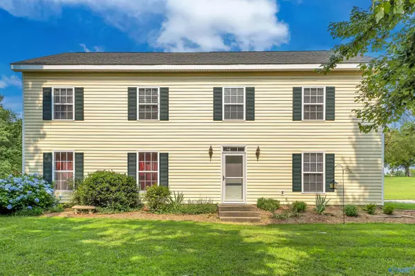 152 Old Vaughn Bridge Road, Hartselle, AL 35640