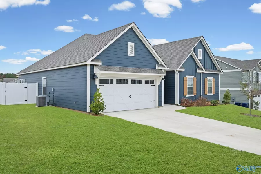 3025 Specklebelly Way, Alabaster, AL 35007