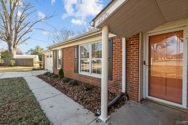 Huntsville, AL 35803,2206 Shannonhouse Road