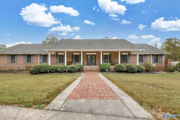 Albertville, AL 35950,489 Solitude Avenue