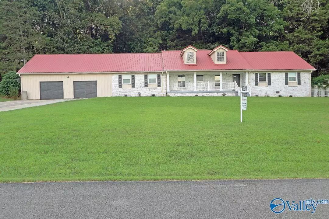 Huntsville, AL 35810,11019 Mount Charron Road NW