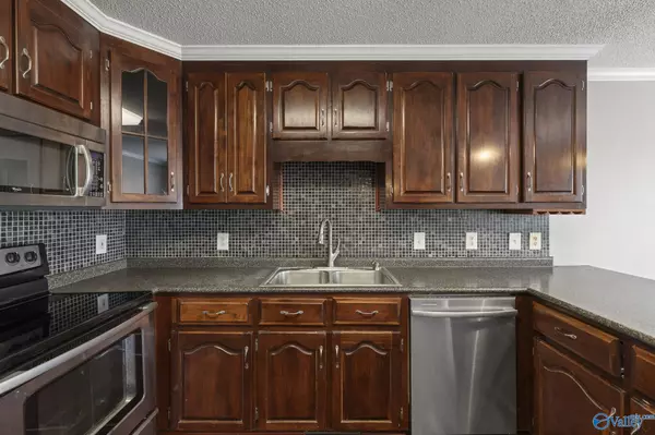 Athens, AL 35613,24707 Mooresville Road