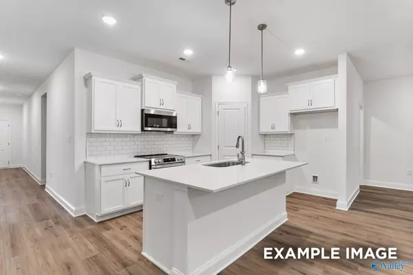 158 Heritage Lakes Boulevard, New Market, AL 35761