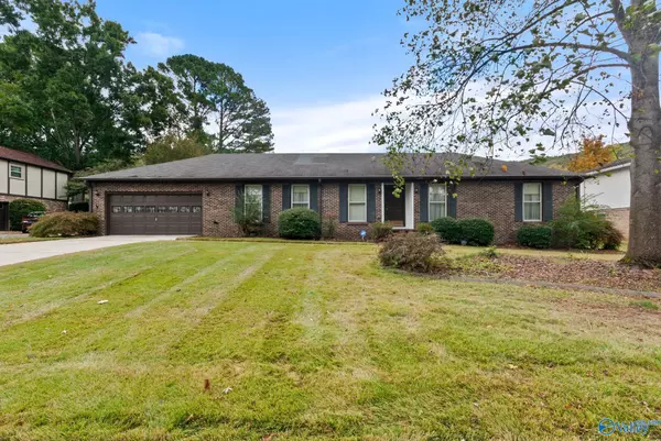 9411 SE Ojay Drive SE, Huntsville, AL 35803