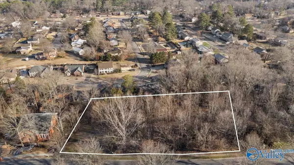 Huntsville, AL 35757,3033 Box Canyon Road SE