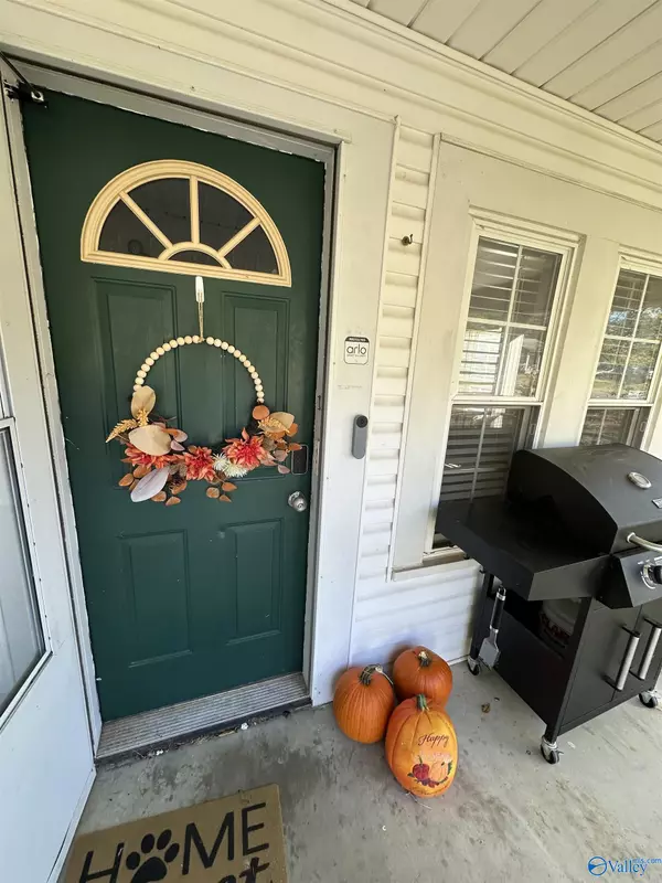 Boaz, AL 35957,413 Elm Street