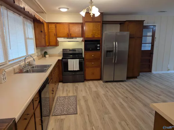 Hartselle, AL 35640,807 Corsbie Street NW