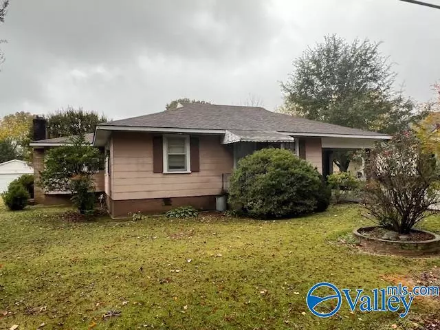 Athens, AL 35611,1227 W Hobbs Street