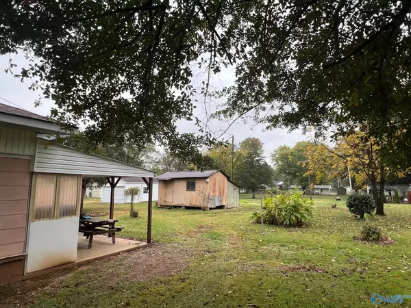 Athens, AL 35611,1227 W Hobbs Street