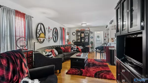 Huntsville, AL 35810,4901 Roebuck Road NW