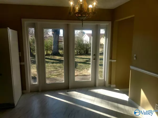 Huntsville, AL 35803,11012 Crestfield Drive