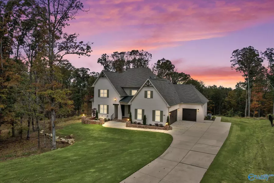 58 Watson Grande Way, Owens Cross Roads, AL 35763