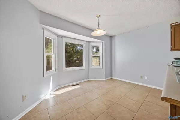 Madison, AL 35758,704 Larry Drive