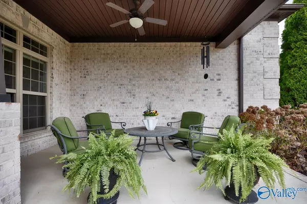 Owens Cross Roads, AL 35763,7126 Trillium Court