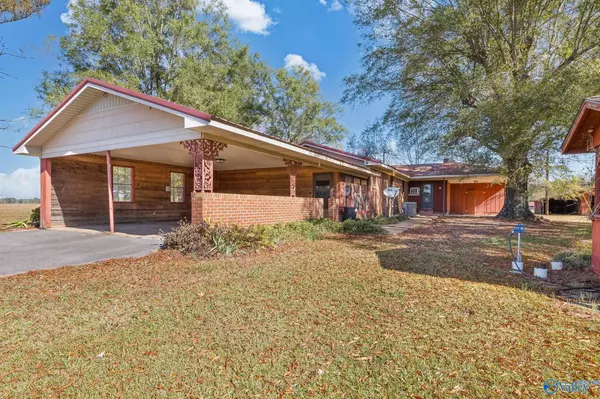 Danville, AL 35619,3476 Highway 55