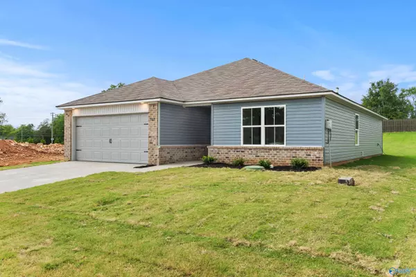 New Market, AL 35761,202 Six Pence Court