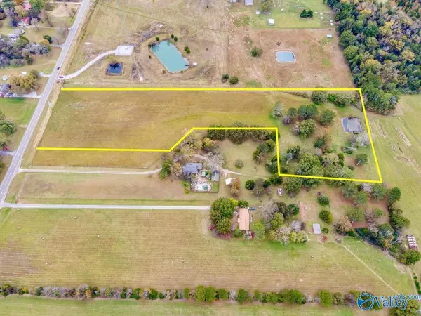 Moulton, AL 35650,11735 Al Hwy 33