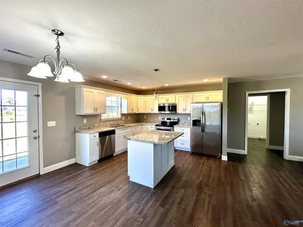 Fort Payne, AL 35967,73 County Road 261